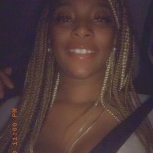 Meet your Posher, Marissa